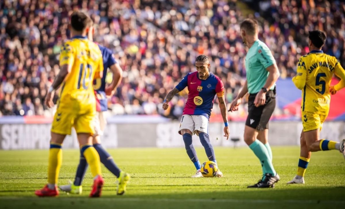 Soi kèo và nhận định Las Palmas - Barcelona
