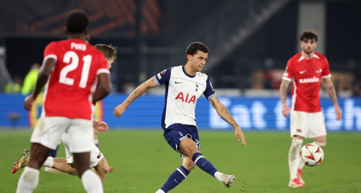 Soi kèo và nhận định Tottenham - AZ Alkmaar